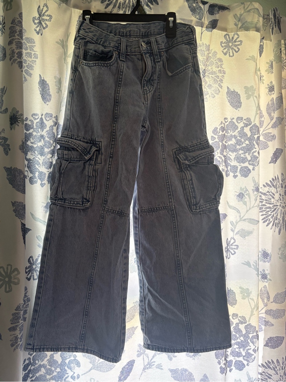 Old Navy Girl’s High Rise Baggy Cargo jeans